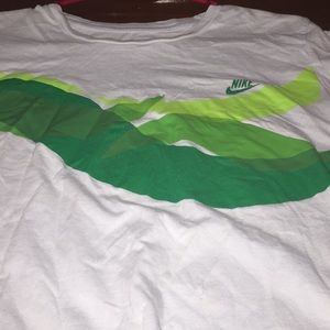 Xl nike shirt